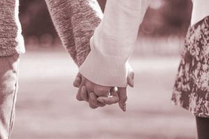 あなたの片思いの結末を無料タロット占いで占う